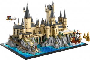 Конструктор LEGO® Harry Potter™ Замок і територія Гоґвортсу Конструктор LEGO® Harry Potter™ Замок і територія Гоґвортсу