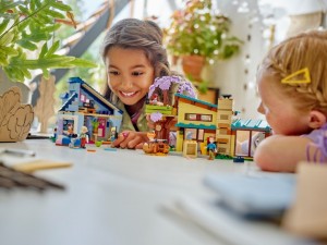 Конструктор LEGO® FRIENDS Родинні будинки Оллі й Пейслі