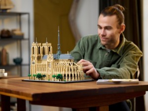 Конструктор LEGO® Architecture Нотр-Дам-де-Парі Конструктор LEGO® Architecture Нотр-Дам-де-Парі