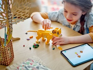 Конструктор LEGO® Disney™ Classic Левеня Сімба Конструктор LEGO® Disney™ Classic Левеня Сімба