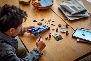 Конструктор LEGO® DC COMICS™ SUPER HEROES Бетмен на бетмобілі проти Харлі Квін і містера Фріза Конструктор LEGO® DC COMICS™ SUPER HEROES Бетмен на бетмобілі проти Харлі Квін і містера Фріза