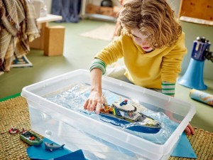 Конструктор LEGO® CITY Переслідування на поліцейському катері