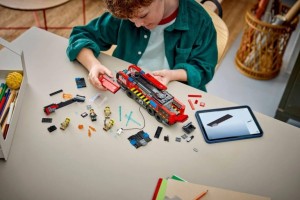 Конструктор LEGO® CITY Пожежна вантажівка в аеропорту