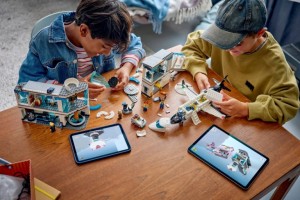 Конструктор LEGO® CITY Аеропорт із літаком