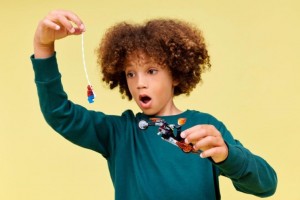 Конструктор LEGO® MARVEL™ SUPER HEROES Людина-павук vs. Примарний вершник на мотоциклі