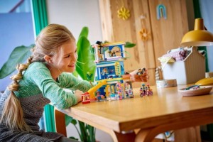 Конструктор LEGO® Friends Клубний будинок друзів HLC