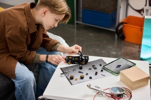 Конструктор LEGO® Speed Champions Ford Mustang Hoonicorn RTR V1 1965 року випуску від Кена Блока Конструктор LEGO® Speed Champions Ford Mustang Hoonicorn RTR V1 1965 року випуску від Кена Блока