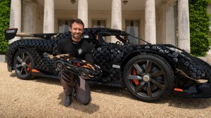 Конструктор LEGO® TECHNIC™ Мегакар Spear від Koenigsegg Sadair Конструктор LEGO® TECHNIC™ Мегакар Spear від Koenigsegg Sadair